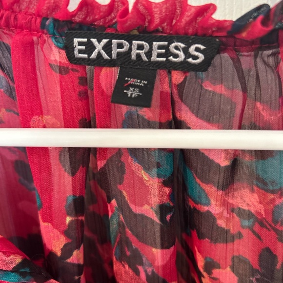 Express Sheer Top - Picture 3 of 3